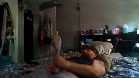 Snapshot of blaze2472 chatting on June 5, 2026, 4:35 pm blaze2472 online show from June 5, 2026, 4:35 pm