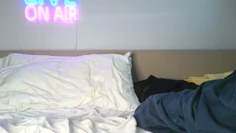 Snapshot of blaze_thickwood chatting on June 22, 2026, 7:33 pm Blaze Thickwood online show from June 22, 2026, 7:33 pm