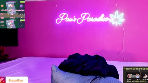 Snapshot of blazedpaux chatting on June 11, 2026, 3:37 am Pau online show from June 11, 2026, 3:37 am