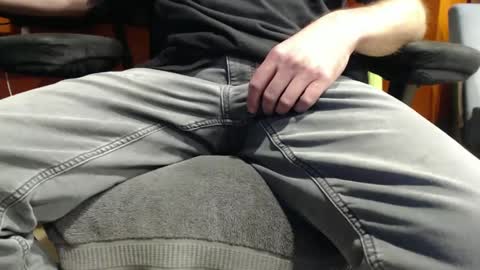 bleedgreengoo online show from October 7, 2025, 4:37 pm