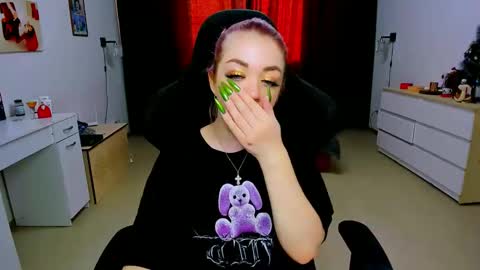 Nicole online show from January 13, 2025, 9:19 am