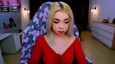 Nicole online show from March 5, 2025, 3:40 am