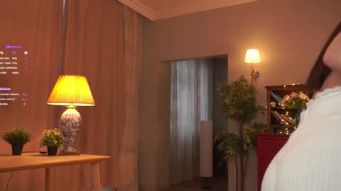 Scarlett NEXT LIVE  5AM gmt online show from February 10, 2025, 5:14 am