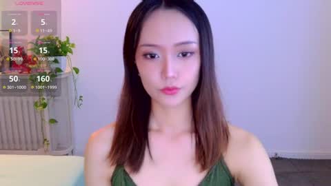 Snapshot of blon_kater chatting on June 18, 2026, 9:25 am YoYo online show from June 18, 2026, 9:25 am