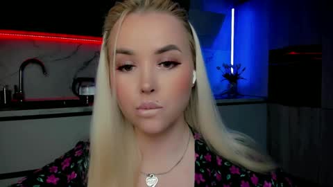 Lana online show from January 14, 2025, 3:32 am