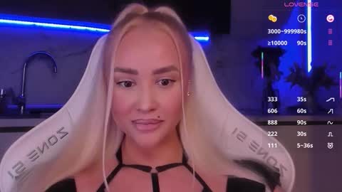 Lana online show from March 20, 2026, 11:09 pm