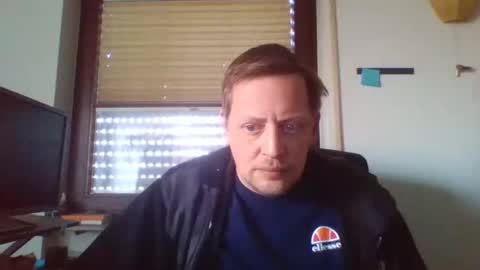 blonde32m online show from February 10, 2025, 11:57 am