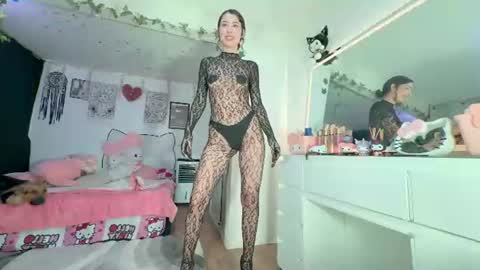 Snapshot of blonde_and_bigcock chatting on June 13, 2026, 10:02 am Blonde and Sam online show from June 13, 2026, 10:02 am