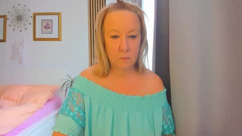 Nicole online show from February 13, 2025, 8:06 am