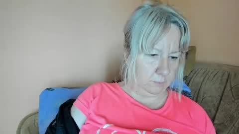 Snapshot of blonde_angel20 chatting on June 16, 2026, 4:59 am Nicole online show from June 16, 2026, 4:59 am
