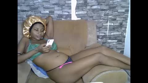 Snapshot of blonde_creamy chatting on May 19, 2026, 3:35 am blonde_creamy online show from May 19, 2026, 3:35 am