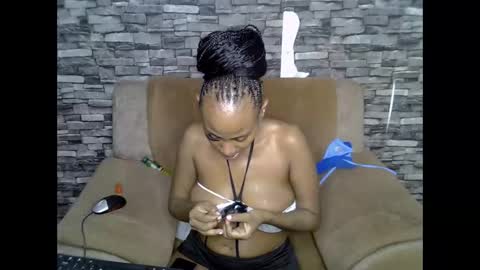 Snapshot of blonde_creamy chatting on June 9, 2026, 3:07 am blonde_creamy online show from June 9, 2026, 3:07 am