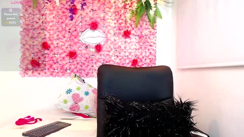 Snapshot of blonde_squirt_ chatting on January 9, 2025, 2:43 am blonde_squirt_ online show from January 9, 2025, 2:43 am