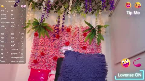 Snapshot of blonde_squirt_ chatting on January 12, 2026, 11:21 pm blonde_squirt_ online show from January 12, 2026, 11:21 pm