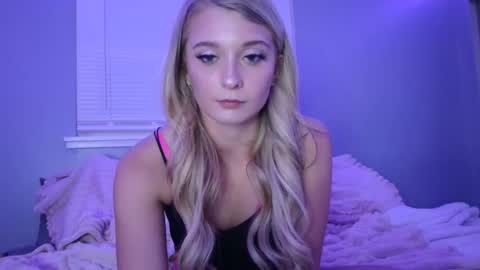 Blonde Stella online show from January 4, 2025, 2:14 am