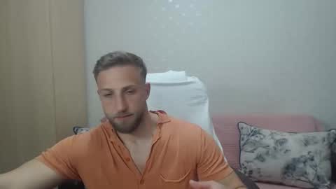 Mr Blond online show from May 5, 2026, 7:33 pm
