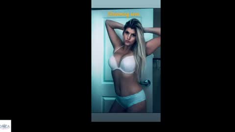 Snapshot of blondechristine99 chatting on July 19, 2026, 3:10 am blondechristine99 online show from July 19, 2026, 3:10 am