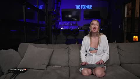 blondefoxsilverfox online show from January 11, 2026, 2:22 pm