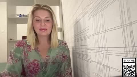 blondie_xoxoxo online show from October 31, 2025, 7:37 pm