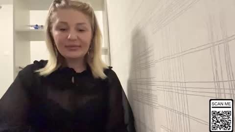 blondie_xoxoxo online show from November 1, 2025, 4:20 pm