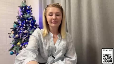 blondie_xoxoxo online show from December 21, 2025, 3:19 pm