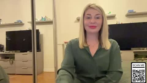 blondie_xoxoxo online show from May 11, 2026, 7:11 pm