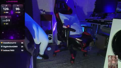 Bubbles online show from October 25, 2025, 11:40 am