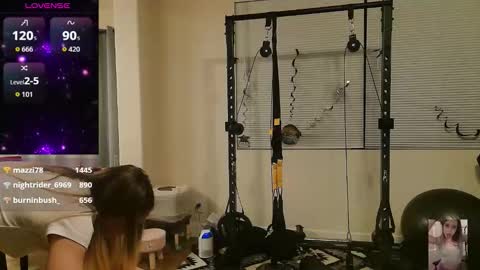 Bubbles online show from November 18, 2025, 11:47 am