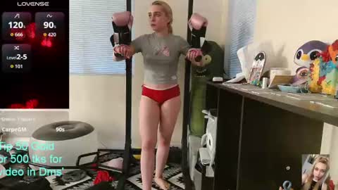 Snapshot of blondiebubblebooty chatting on June 15, 2026, 2:58 am Bubbles online show from June 15, 2026, 2:58 am