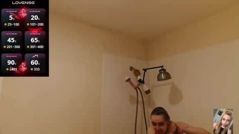 Snapshot of blondiebubblebooty chatting on July 5, 2026, 12:23 pm Bubbles online show from July 5, 2026, 12:23 pm