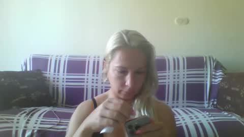 BlondiePam online show from March 15, 2026, 8:09 am