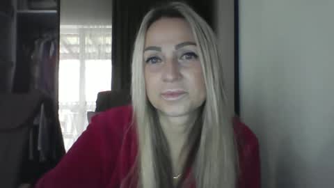 Snapshot of blondkitti chatting on October 10, 2025, 8:02 am Iren online show from October 10, 2025, 8:02 am