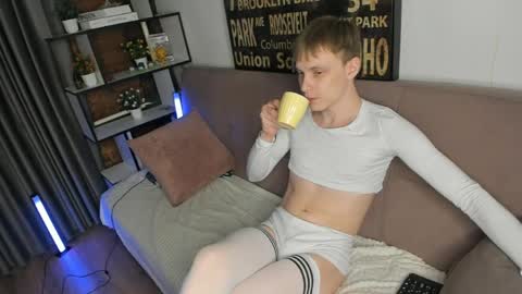 Snapshot of blondvibe chatting on May 12, 2026, 9:12 pm Alik online show from May 12, 2026, 9:12 pm