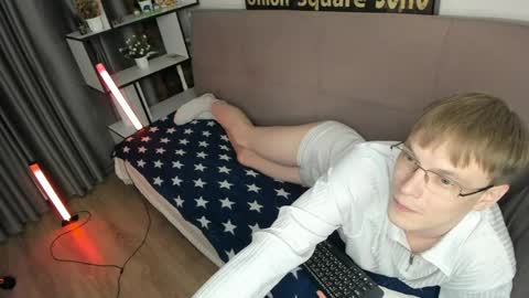 Snapshot of blondvibe chatting on May 16, 2026, 9:13 pm Alik online show from May 16, 2026, 9:13 pm
