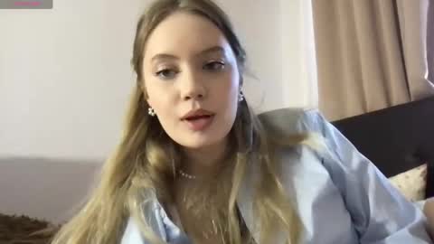 Blondy bunny online show from April 29, 2026, 11:14 am