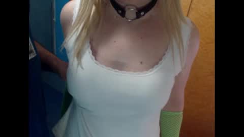 Snapshot of blontsex chatting on February 7, 2025, 4:56 pm Blontsex online show from February 7, 2025, 4:56 pm