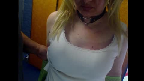 Blontsex online show from May 3, 2026, 10:05 pm