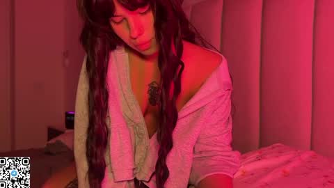 Snapshot of bloominghaze chatting on October 25, 2025, 9:53 pm Juli online show from October 25, 2025, 9:53 pm