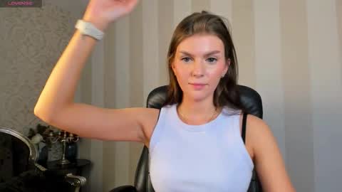 Snapshot of bloomingofvanessa chatting on February 8, 2026, 1:03 pm Vanessa online show from February 8, 2026, 1:03 pm