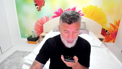 Nico online show from November 20, 2025, 8:58 am