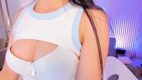 Snapshot of blue_angeel chatting on May 11, 2026, 3:51 pm blue_angeel online show from May 11, 2026, 3:51 pm
