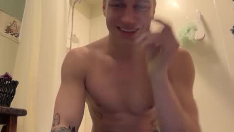 Snapshot of blue_eyed_beau chatting on February 20, 2026, 4:53 am Beau online show from February 20, 2026, 4:53 am