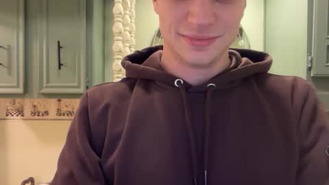 Snapshot of blue_eyed_beau chatting on February 22, 2026, 5:19 am Beau online show from February 22, 2026, 5:19 am