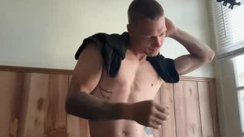 Snapshot of blue_eyed_beau chatting on June 28, 2026, 1:06 pm Beau online show from June 28, 2026, 1:06 pm