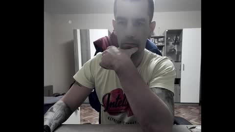 Runaway online show from October 12, 2025, 7:35 pm