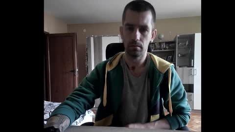 Runaway online show from December 16, 2025, 7:13 am