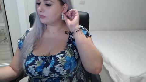 Snapshot of blue_eyes96 chatting on October 24, 2025, 4:25 pm Juliet online show from October 24, 2025, 4:25 pm