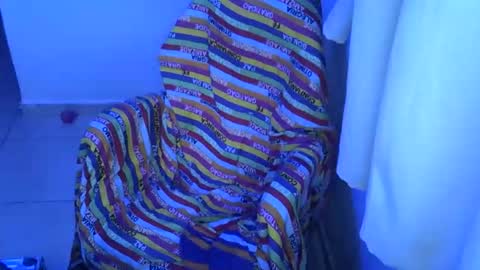 Snapshot of blue_liz chatting on October 5, 2025, 9:13 pm blue_liz online show from October 5, 2025, 9:13 pm