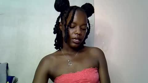 blue_savagee online show from October 18, 2025, 7:36 pm