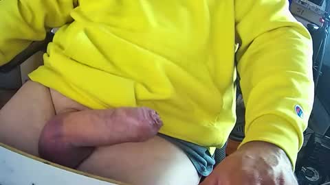 Snapshot of blueballs_husban chatting on October 13, 2025, 12:16 pm blueballs_husban online show from October 13, 2025, 12:16 pm